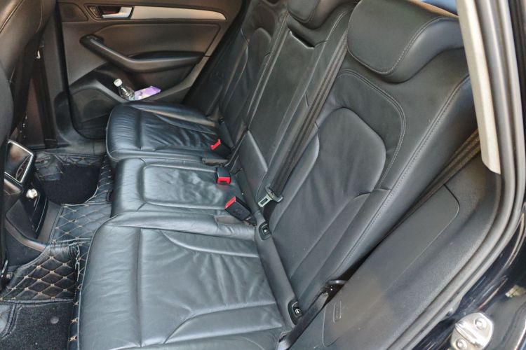 奥迪Q5 2017款 Plus 40 TFSI 进取型中控内饰21