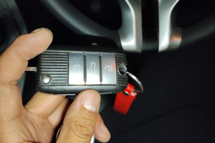 荣威RX3 2020款 1.6L 手动超爽进取版中控内饰7001