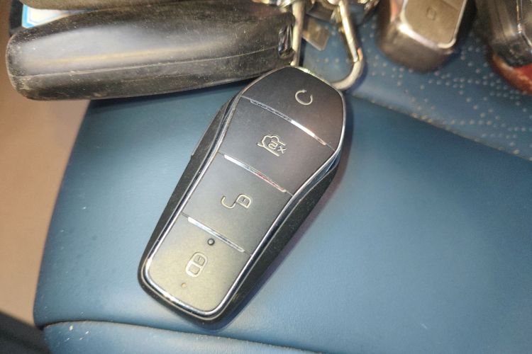 比亚迪 海豚 2021款 401km 骑士版中控内饰11