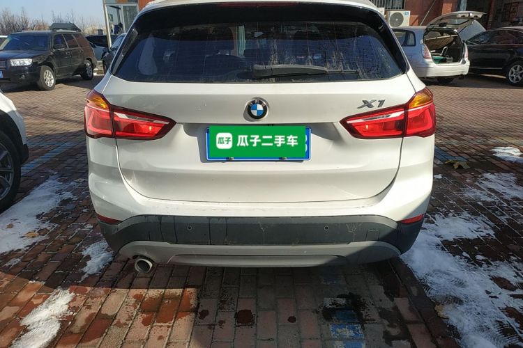 宝马X1 2016款 sDrive18Li 时尚型车身外观6