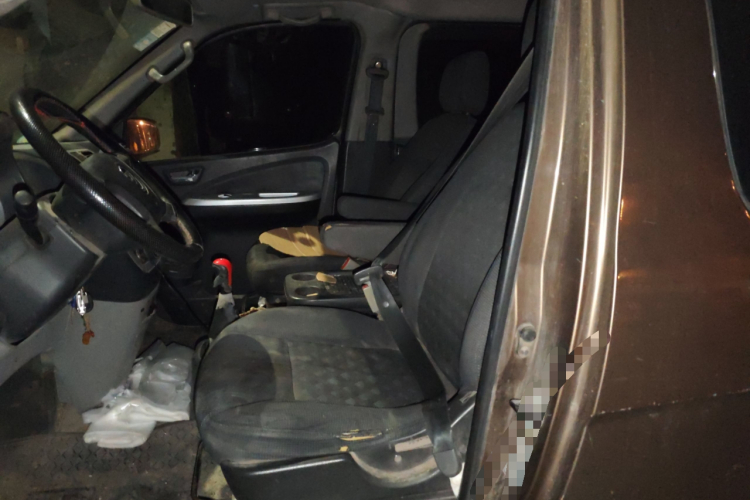 福田 蒙派克E 2016款 2.0L快运版4G63局部细节19