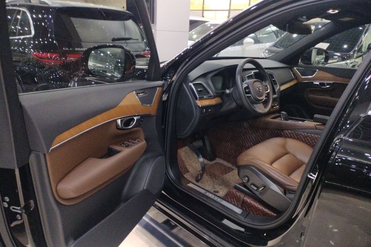 沃尔沃XC90 2021款 B5 智行豪华版 5座中控内饰20