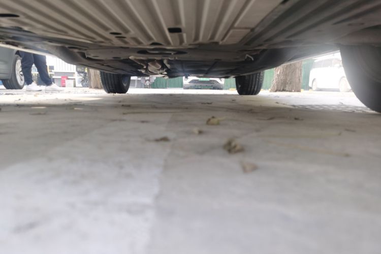 本田UR-V 2020款 370TURBO 两驱尊雅版局部细节9008