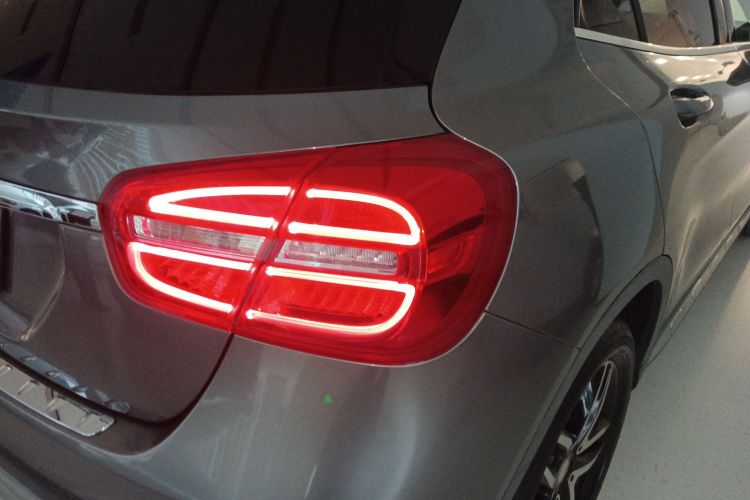 奔驰GLA 2015款 GLA 200 时尚型车身外观6006