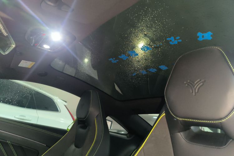 哪吒汽车 哪吒GT 2023款 560中控内饰22