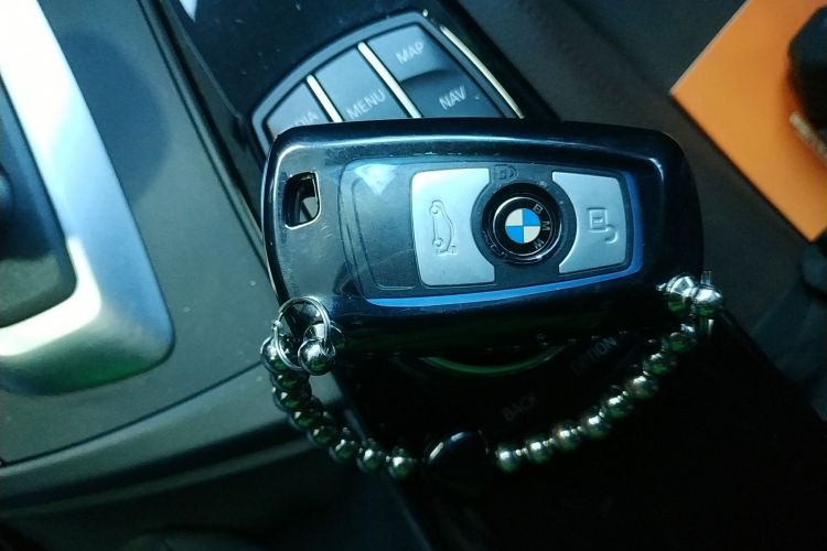 宝马3系 2019款 320Li M运动套装中控内饰11