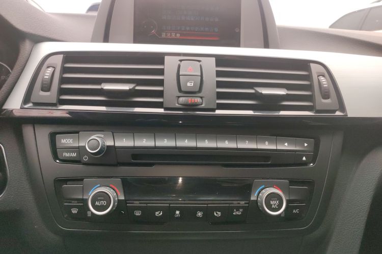 宝马4系 2014款 420i 敞篷时尚型局部细节16