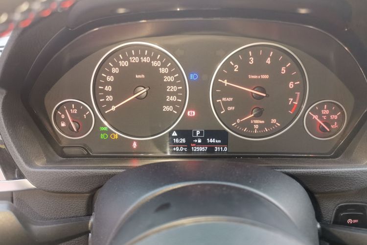 宝马3系 2016款 320Li 进取型局部细节14