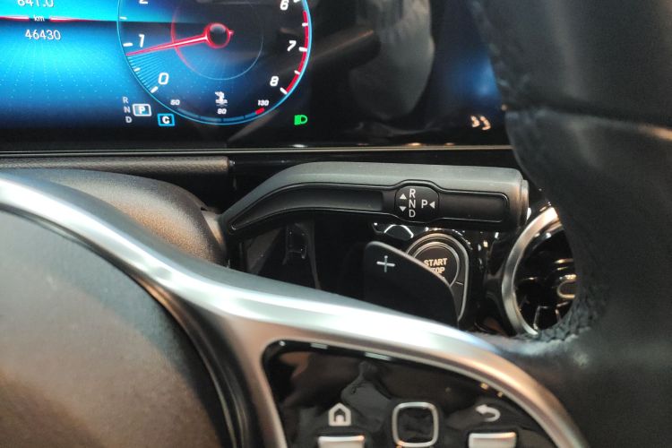 奔驰B级 2020款 B 200 动感型中控内饰18