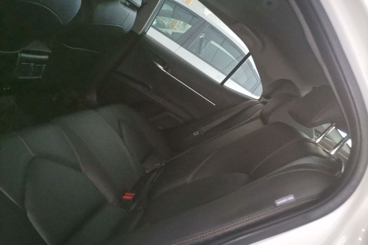 丰田 凯美瑞 2019款 改款 2.0G 豪华版中控内饰7004