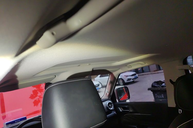 坦克300 2021款 越野版 2.0T 征服者中控内饰22