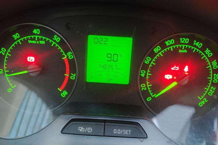 斯柯达 昕锐 2013款 1.6L 手动智选型中控内饰15