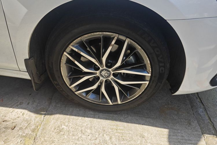 比亚迪 秦PLUS 2021款 EV 500KM 豪华型车身外观6002