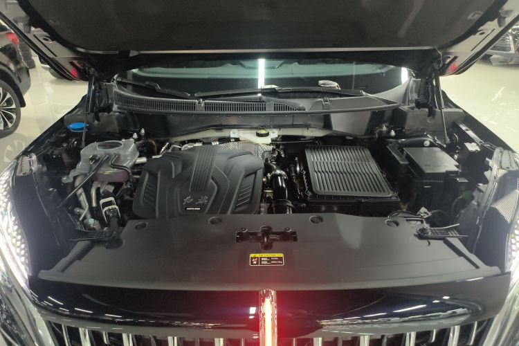 红旗HS3 PHEV 2024款 PHEV 115km 劲为版机舱底盘24