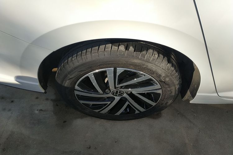 大众 朗逸 2023款 1.5L 自动星空五百万版车身外观6003