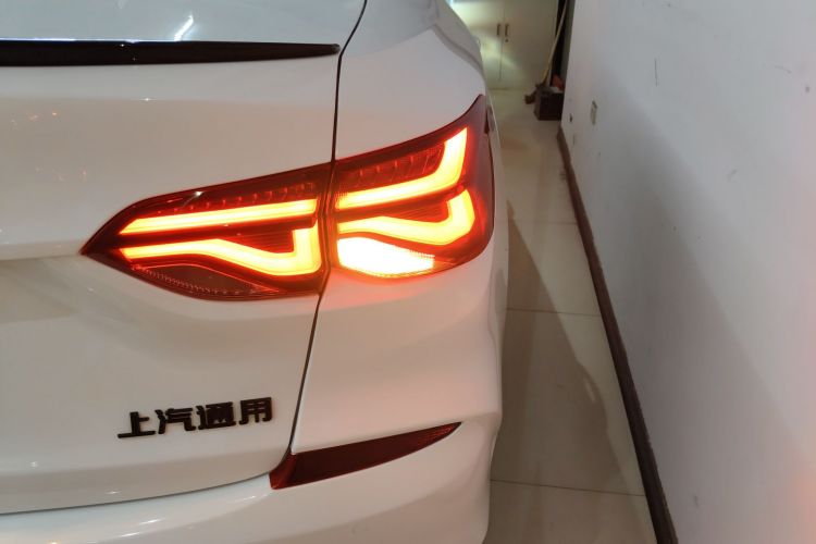 雪佛兰 科鲁泽 2019款 Redline 320T 双离合爽快版 国VI车身外观9