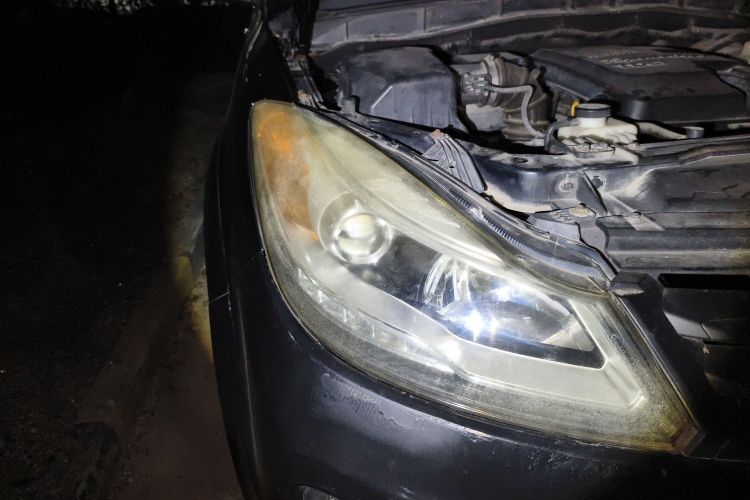 江铃 驭胜S350 2014款 2.4T 自动两驱柴油豪华天窗版5座车身外观8