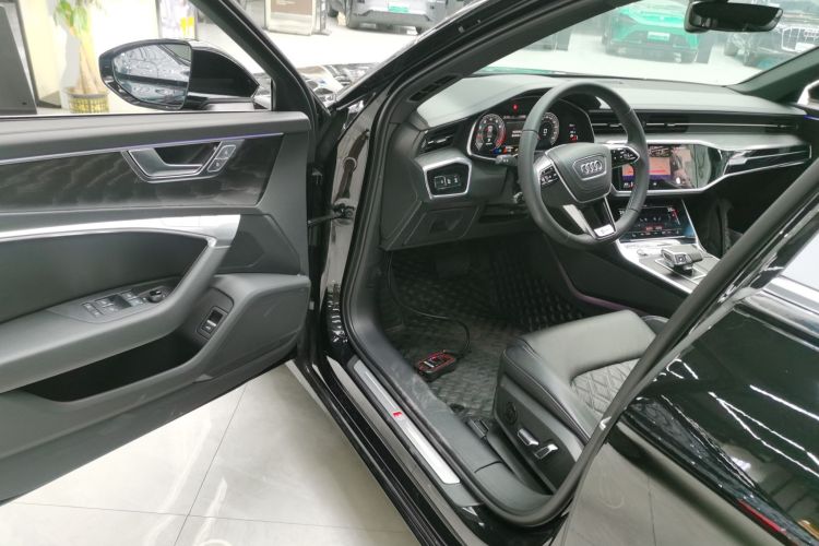 奥迪A6L 2024款 45 TFSI quattro 臻选动感型中控内饰20