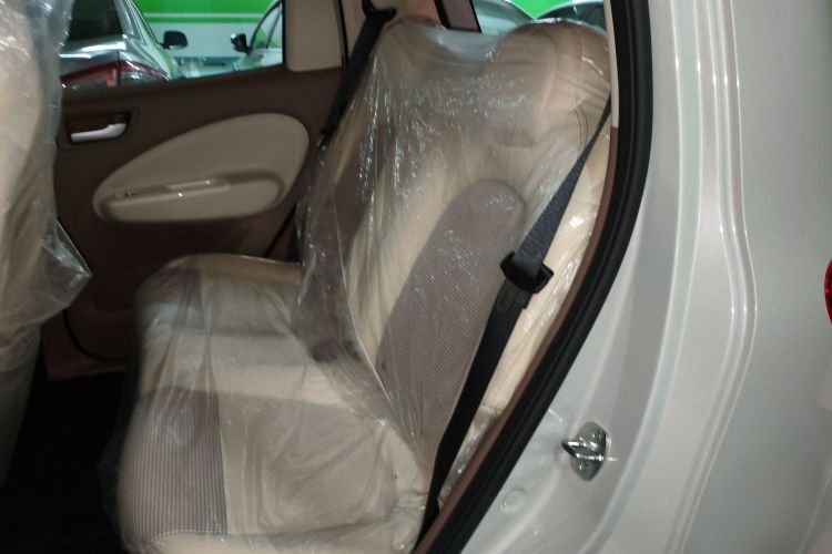 五菱汽车 宏光MINIEV 2025款 四门版 进阶款中控内饰21