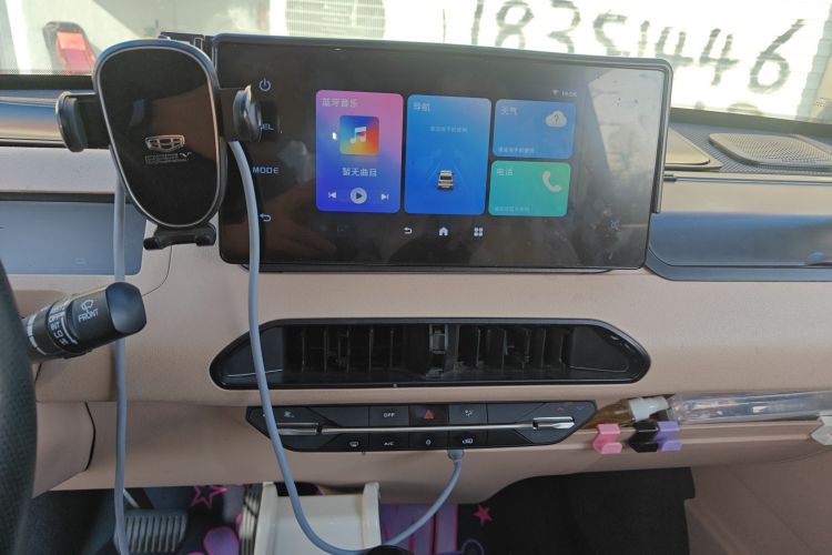 吉利银河 2023款 熊猫mini 200km 耐力熊局部细节16