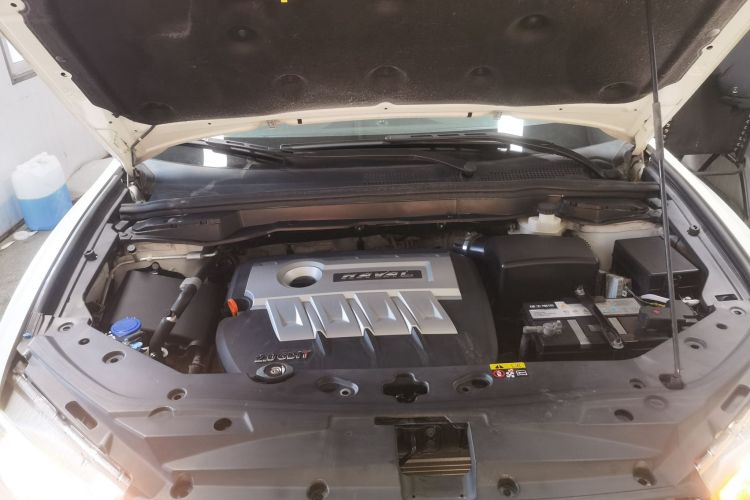 哈弗H6 Coupe 2015款 蓝标 2.0T 手动两驱精英型机舱底盘24