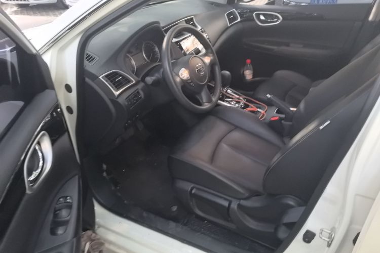 日产 轩逸 2021款 经典 1.6XL CVT豪华版中控内饰20