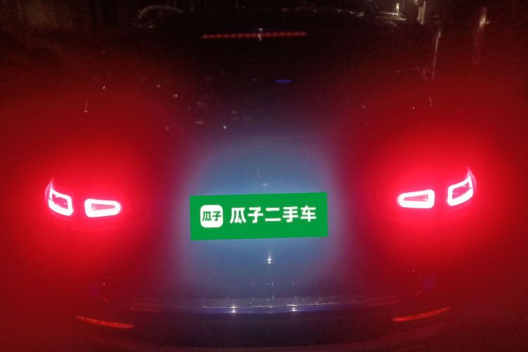 奔驰GLB 2020款 改款 GLB 200 动感型车身外观6