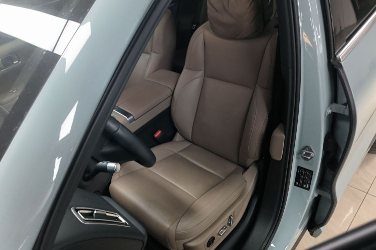 理想汽车 理想L6 2025款 Max 智能焕新版局部细节19