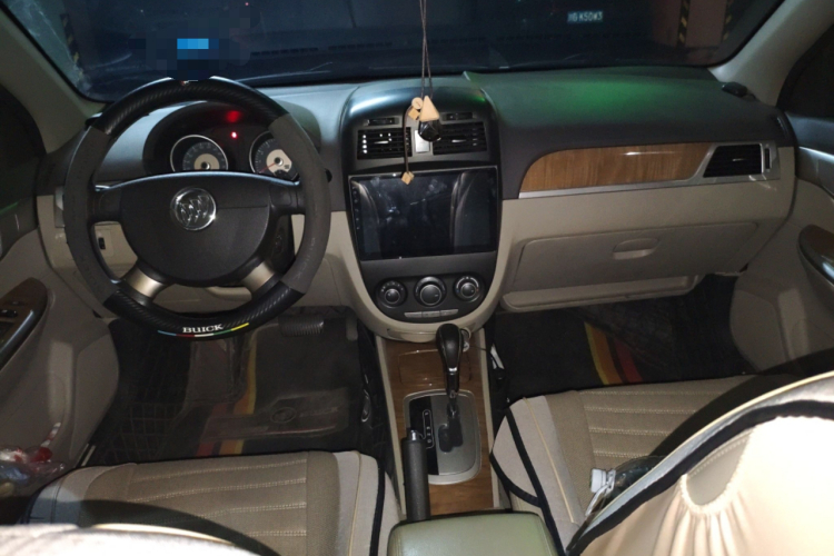 别克 凯越 2015款 1.5L 自动经典型中控内饰12