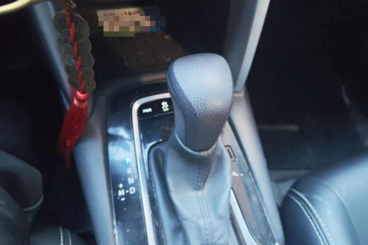 丰田 锋兰达 2023款 2.0L CVT精英版中控内饰18