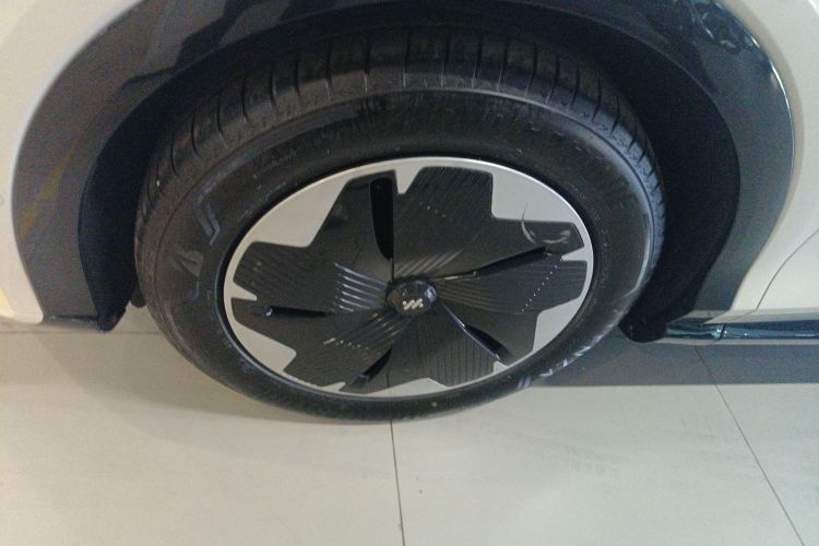 智己汽车 智己LS7 2023款 77kWh Urban Fit后驱版车身外观6002