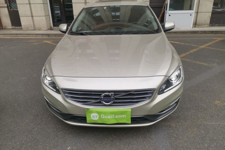 沃尔沃S60 2017款 S60L T4 智远版车身外观2