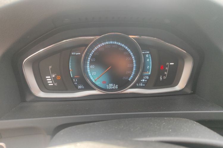 沃尔沃V60 2016款 Cross Country T6 AWD中控内饰15