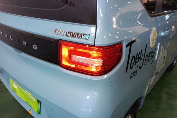 五菱汽车 宏光MINIEV 2020款 悦享款 磷酸铁锂车身外观9