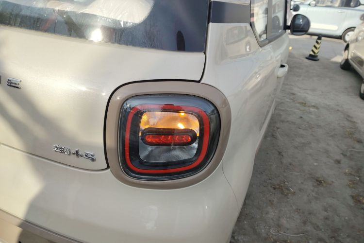 奔腾小马 2026款 222km 萌趣马 Plus车身外观9