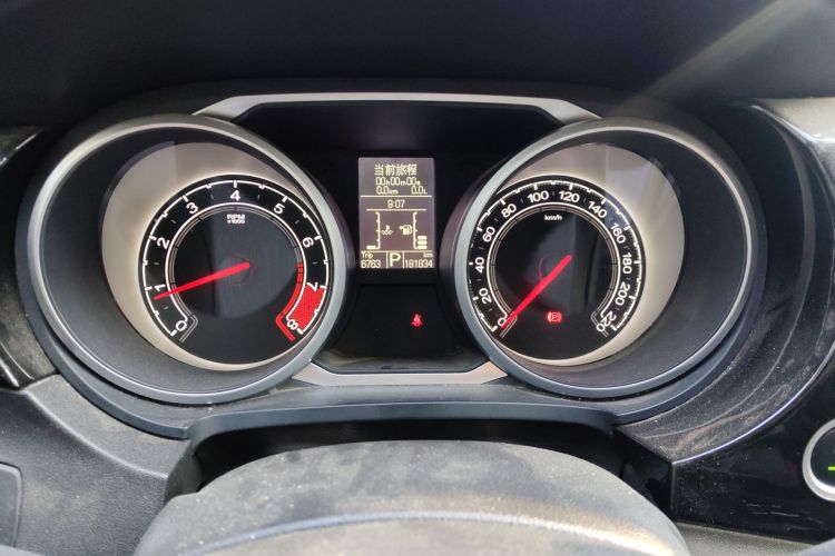 名爵 锐腾 2015款 1.5TGI TST豪华版中控内饰14