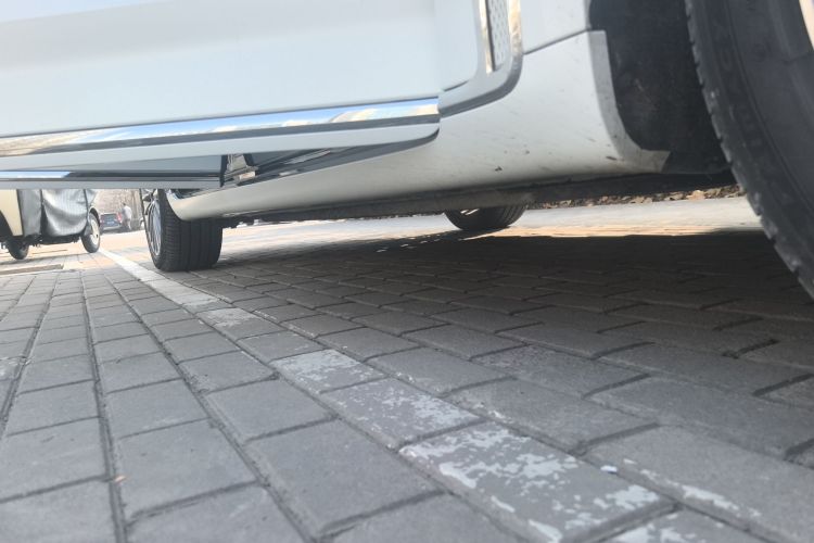 红旗H9 2022款 2.0T 智联旗享版局部细节9001