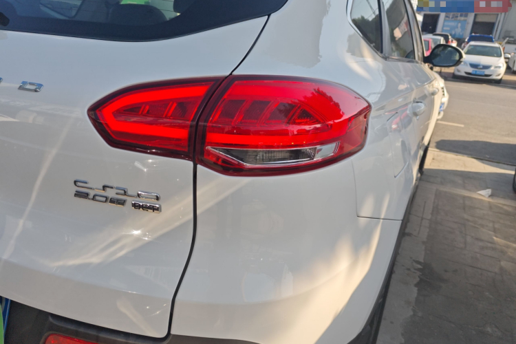 猎豹汽车 猎豹CS10 2017款 2.0T 自动豪华型车身外观9