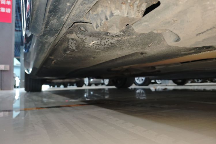 宝马5系 2022款 改款 525Li M运动套装局部细节9001