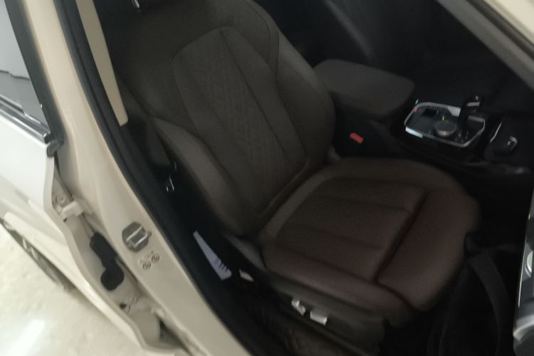 宝马X3 2022款 xDrive30i 领先型 M曜夜套装局部细节41