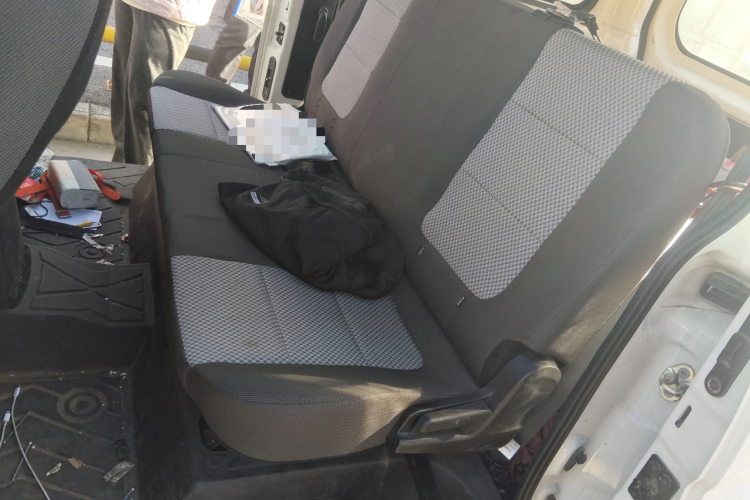 长安凯程 2021款 1.5L欧诺S智享版单蒸空调客车JL473QG中控内饰7004