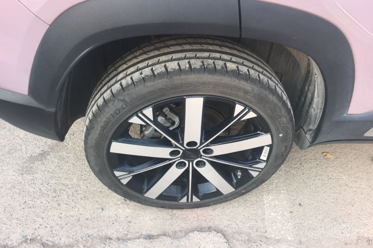 吉利汽车 吉利icon 2025款 玲珑 1.5TD 如意版车身外观6002