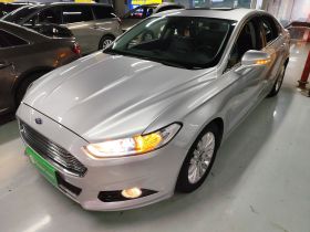 福特 蒙迪欧 2013款 2.0L GTDi200时尚型