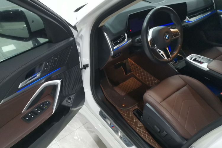 宝马X1 2023款 sDrive25Li M运动套装中控内饰20