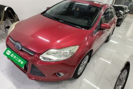 福特 福克斯 2012款 三厢 1.6L 自动风尚型