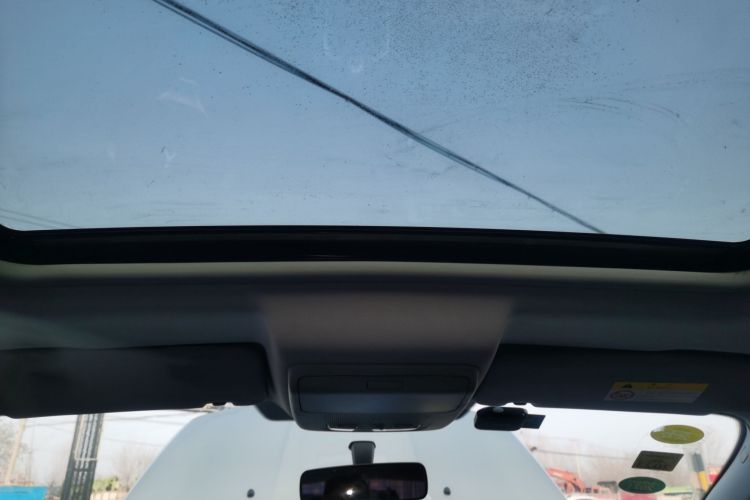 标致3008 2015款 2.0L 手动经典版中控内饰22