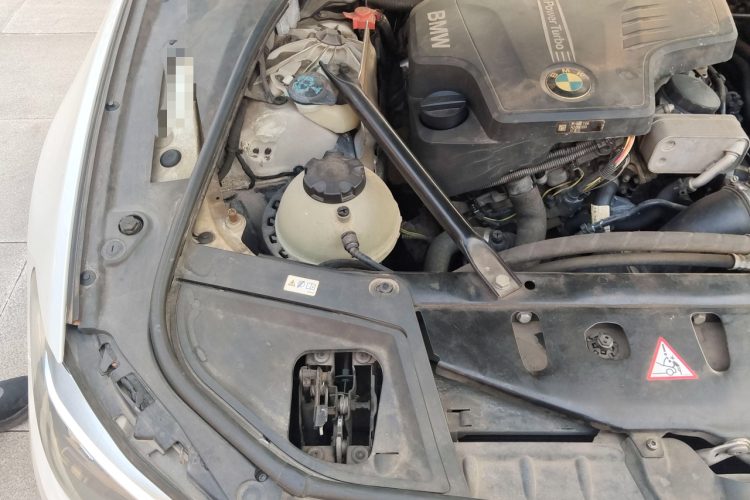 宝马5系 2014款 520Li 典雅型局部细节9006