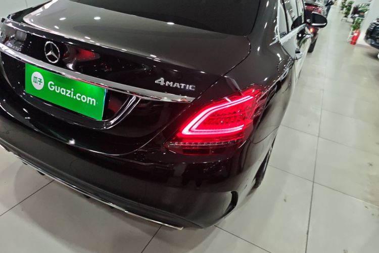 奔驰C级 2019款 C 260 L 运动版车身外观6006