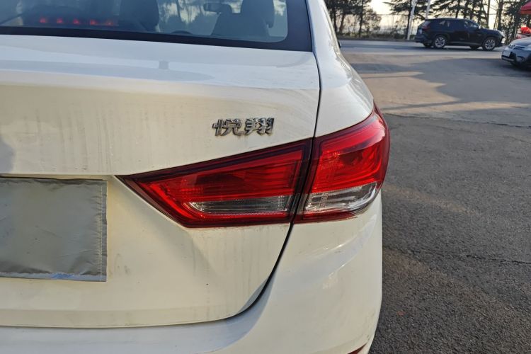 长安 悦翔 2019款 1.5L DCT 联动云版车身外观9