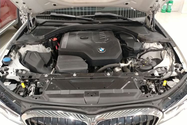 宝马3系 2022款 改款 325Li M运动套装机舱底盘24